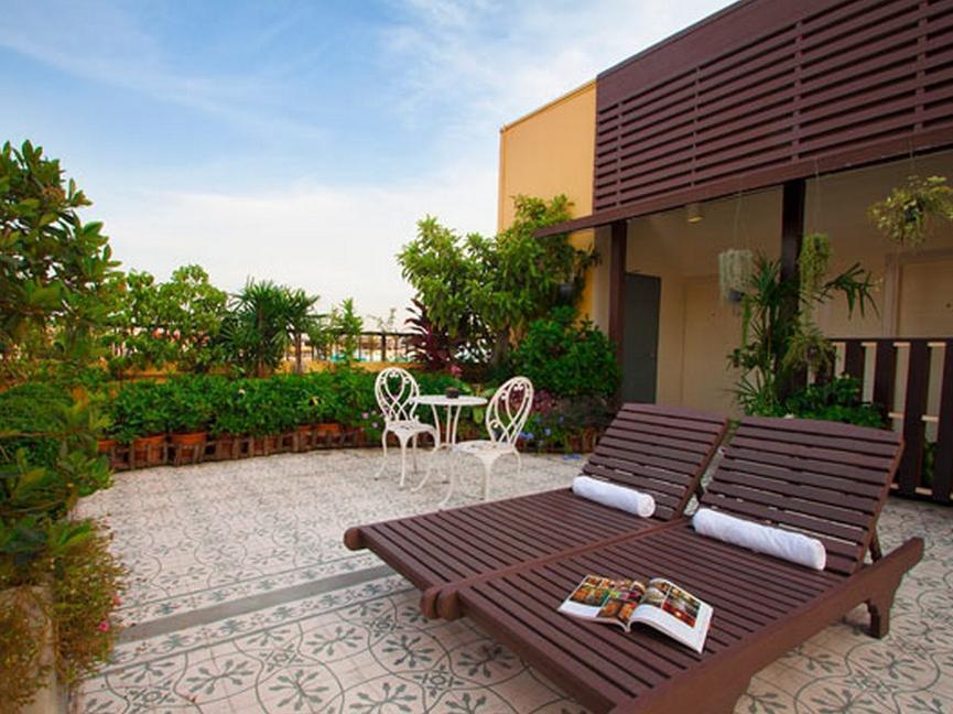 Sakul House Hostel Bangkok Exterior photo